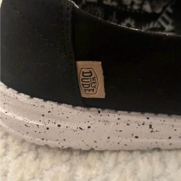 Hey Dude Wendy Women's Black Odyssey shoes Sz 10 - Picture 2 of 4